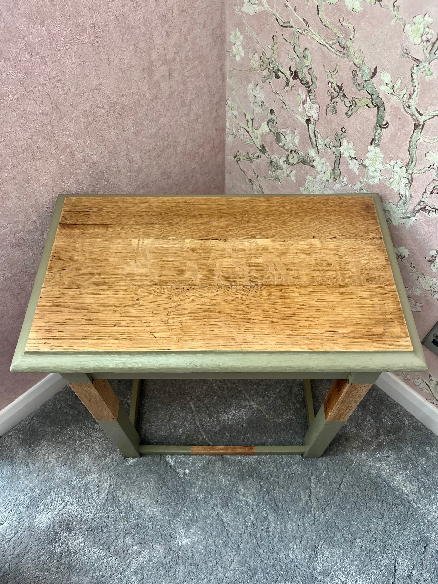 Restored third generation telephone table